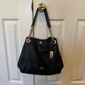 Coach Edie Turnlock Edie Shoulder Bag In Pebble Leather. Black. Used
